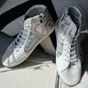 NWT! Vintage Havana Dayna White Snake High Top Star Sneaker